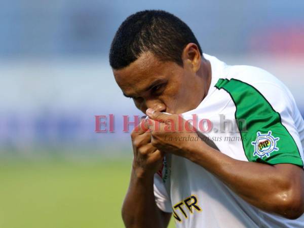 Rambo de León fue anunciado por el Atlético Júnior del Negrito, Yoro. El histórico jugador hondureño sumará su club número 25 en su carrera.