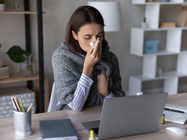 En la temporada de frentes fríos, es fundamental adoptar medidas preventivas para resguardar la salud y evitar enfermedades asociadas a los bruscos cambios climáticos.