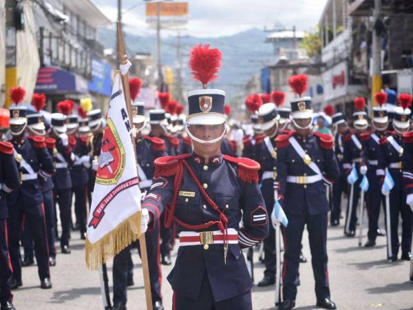 Los estudiantes de las instituciones educativas participan cada 15 de septiembre para conmemorar un año más de independencia.