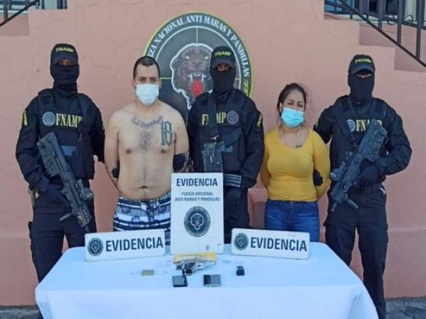 Los detenidos responden a los nombres de César Augusto Murillo Moncada (24), alias 'Inocente' y Ruth Camila Lagos Lazo (22), conocida como 'La Maldita'.