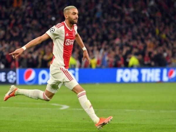 Hakim Ziyech jugará con el Chelsea para la próxima temporada. Foto: AFP