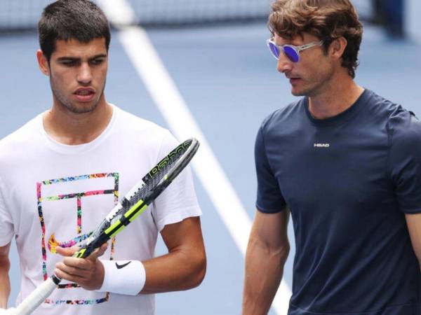 Juan Carlos Ferrero Y Carlos Alcaraz, hasta ahora ningún tenista ha asaltado el número uno mundial en Flushing Meadows (Nueva York) desde que Ferrero lo hizo el 6 de septiembre de 2003.