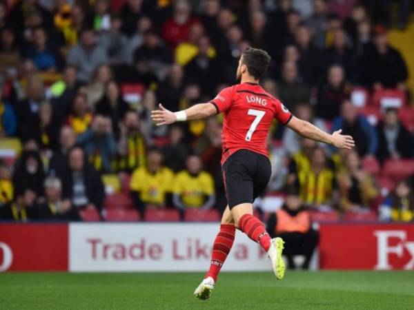 Southampton's Irish striker Shane Long celebrates scoring the opening goal during the English Premier League football match between Watford and Southampton at Vicarage Road Stadium in Watford, north of London on April 23, 2019. (Photo by Glyn KIRK / AFP) / RESTRICTED TO EDITORIAL USE. No use with unauthorized audio, video, data, fixture lists, club/league logos or 'live' services. Online in-match use limited to 120 images. An additional 40 images may be used in extra time. No video emulation. Social media in-match use limited to 120 images. An additional 40 images may be used in extra time. No use in betting publications, games or single club/league/player publications. /