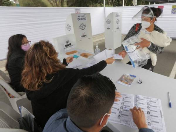 25 millones de peruanos estaban habilitados para ejercer el sufragio este domingo.