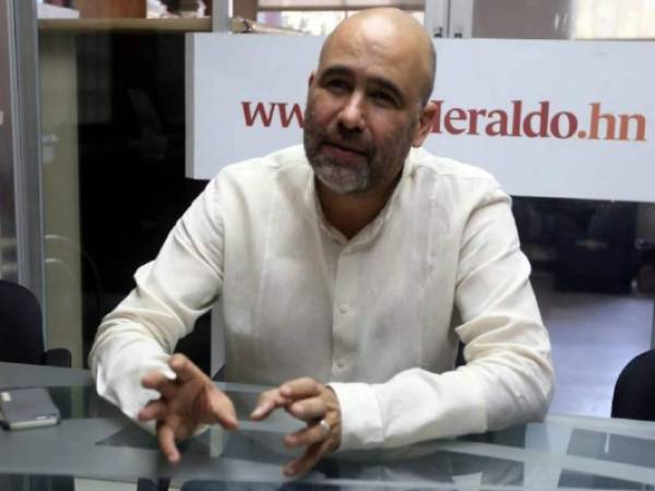 El exdiputado Virgilio Padilla oficializó el lunes su movimiento Rescate Pac. Foto: EL HERALDO