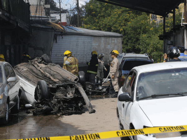 El accidente ocurrió a las 11:00 de la mañana del 25 de noviembre dejando a su paso luto y destrozos.