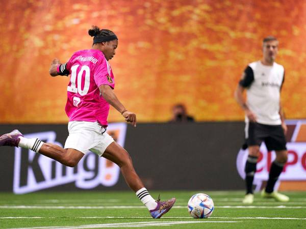 Ronaldinho jugó con Porcinos, el equipo del Streamer Ibai Llanos.