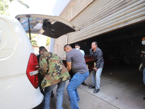 Esta mañana la familia reclamó en<b> Medicina Forense</b> el cuerpo del malogrado hombre.