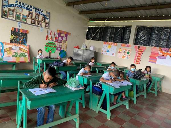 Los días de clases perdidos, ya se por inasistencia de los niños al aula, la falta de maestros o escuelas sin condiciones, no son del todo irrecuperables, siempre y cuando no sigan en aumento.