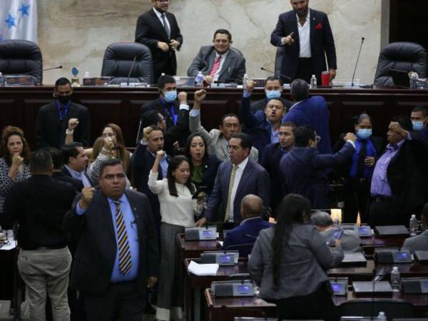 Toda la tensión para la elección del nuevo fiscal se centra en el Poder Legislativo. Hasta ahora, todo el proceso está entrampado por la falta de diálogo.