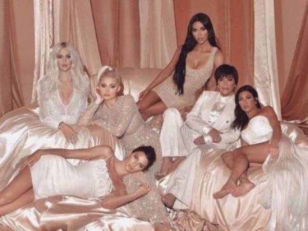 Las hermanas Kardashian comenzaron a grabar su vida en un reality show en 2007. Foto: Instagram