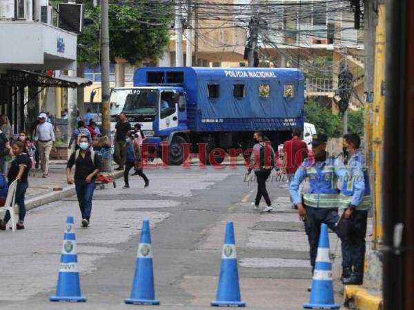 Las calles estarán cerradas hasta las 2 de la tarde de este lunes.