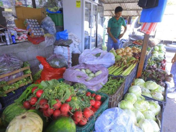 En frutas, hortalizas y otros alimentos se registraron alzas.