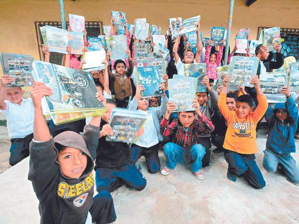 Cuadernos Quick es el gran aliado estratégico al igual que Editorial Santillana en la gestión de útiles escolares para la Maratón del Saber.