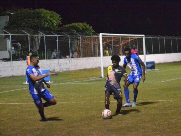 Victoria y Génesis igualaron en un partido en donde las emociones quedaron guardadas para el segundo tiempo.