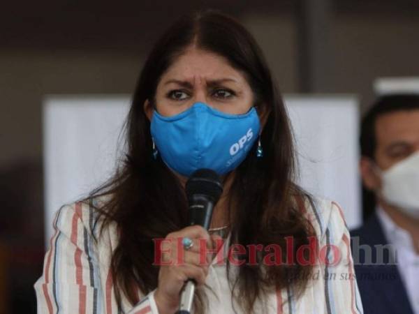 Piedad Huerta, representante de la OPS en Honduras, recomendó seguir usando la mascarilla, lavarse las manos y vacunarse. Foto: Jhony Magallanes/El Heraldo