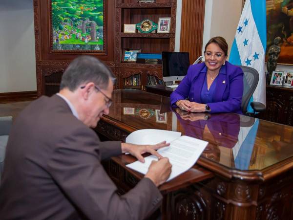 La PAE entrará al listado nacional de medicamentos esenciales tras la orden de Xiomara Castro.