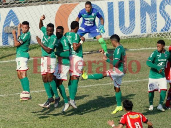 El partido se tornó de ida y vuelta con un Vida que no se achicó en el Yankel y que le jugó de tú a tú al Marathón. Foto: EL HERALDO