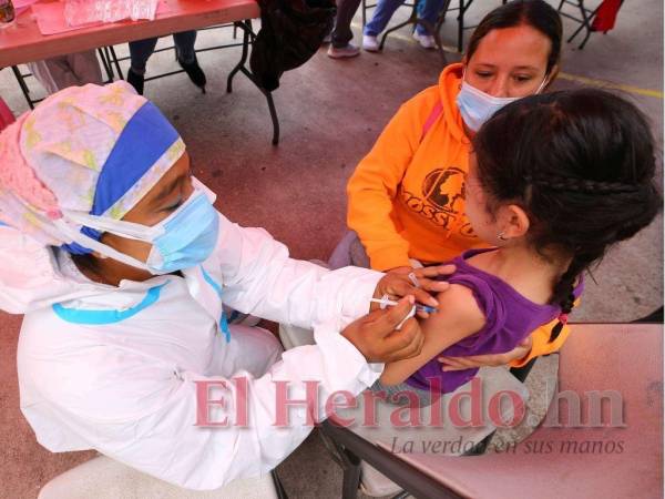 Vacunación anticovid de niños de cinco años en adelante.