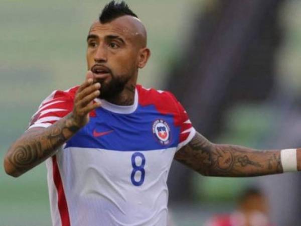 Vidal, quien fue vacunado el viernes contra el covid-19 con otros jugadores del plantel chileno, tampoco estará en el partido que cinco días después La Roja disputará como local ante Bolivia en Santiago. Foto: AFP