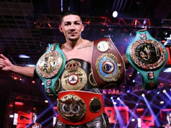 López es ahora el primer hondureño en ganar el campeonato de peso ligero y el boxeador más joven en unificar los cuatro cinturones. Foto: Cortesía Rango Superior