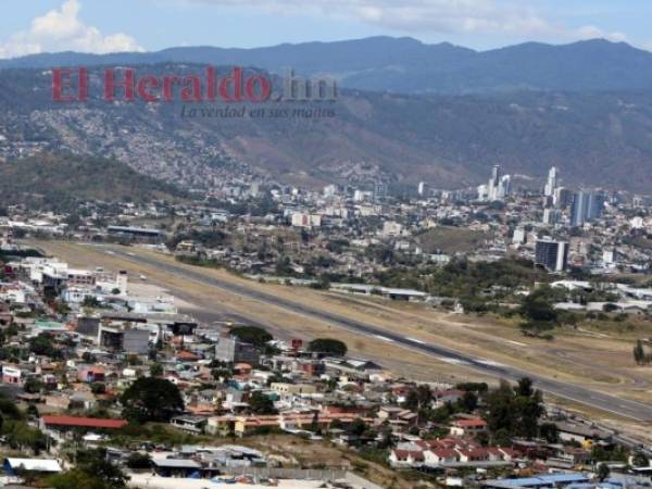 El proceso de licitación de los aeropuertos internacionales del país está en riesgo porque Coalianza no sale de las cenizas, más bien la gente se está yendo porque no les pagan y hasta la energía les cortaron. Foto: David Romero/ EL HERALDO.