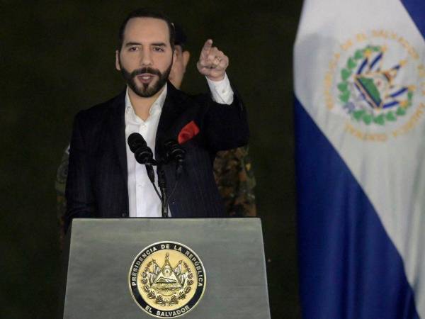 Nayib Bukele y su partido obtuvieron un triunfo arrollador en las recientes elecciones en El Salvador.