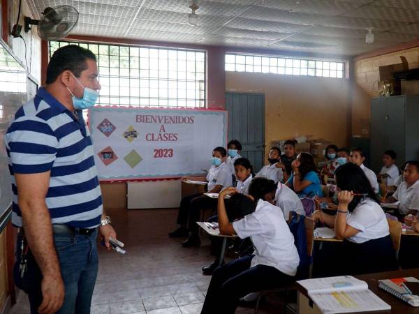 Los 700 millones de lempiras que se darán a través del programa este año beneficiarán a más de 13,000 centros educativos.