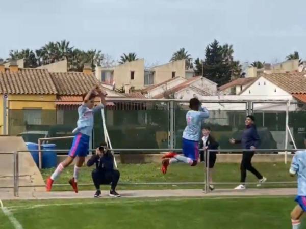 El hijo mayor de Cristiano Ronaldo no dudó en celebrar como lo hace su padre cada vez que marca con el Manchester United y la selección de Portugal.