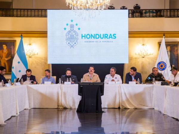 La reunión tuvo lugar a las 3 de la tarde este día en Casa Presidencial.