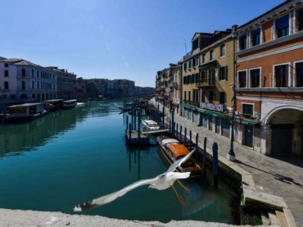 La contaminación se ha reducido con la cuarentena en Venecia. Foto: AFP