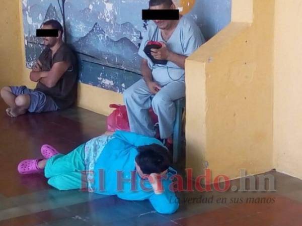 Muchos de los pacientes judiciales no están identificados y, pese a su peligrosidad, comparten las mismas áreas que los demás enfermos. Foto: EL HERALDO.