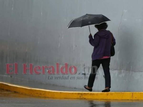 Las autoridades piden a la población mantener las medidas de precaución.