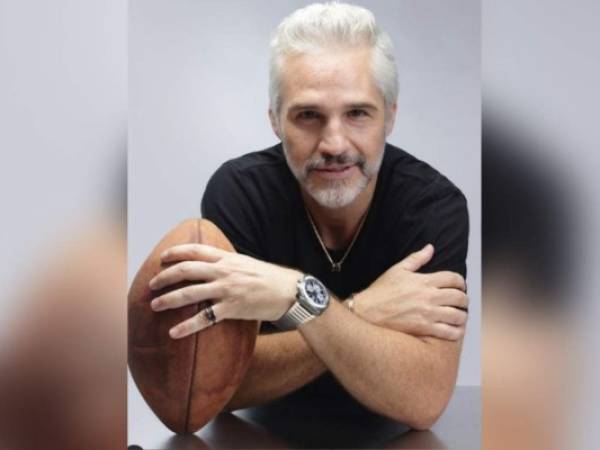 El actor de 43 años es reconocido por su trabajo en 'La Casa de las Flores' y la serie 'Soy tu fan', los proyectos más populares de su trayectoria. Foto: juan_pablomedina