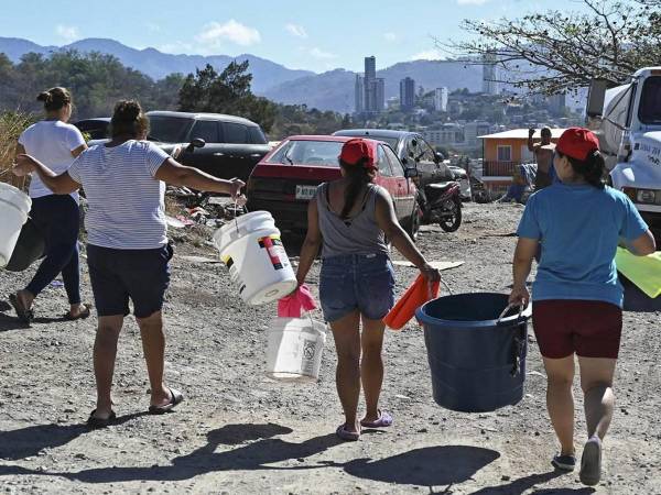 Los capitalinos deberán preparar sus recipientes para los racionamientos que están programados a partir del primero de abril