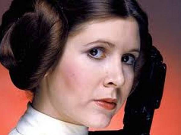 Los secretos de la fallecida actriz estadounidense, más conocida como la princesa Leia por Star Wars, quedaron al descubierto. (Foto: NME)