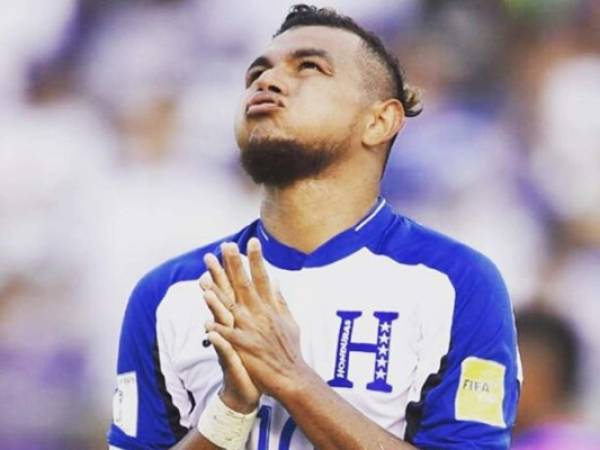 En esta fotografía de archivo, Mario Martínez defendiendo la camiseta de la Selección de Honduras.