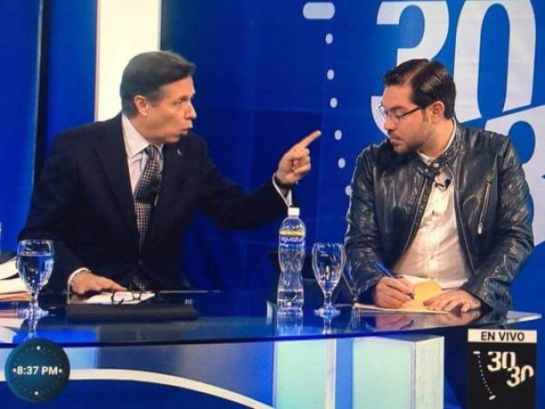 Billy Joya (a la izquierda, nacionalista) y Jorge Cálix (a la derecha, Libre) protagonizaron un acalorado debate el pasado domingo. Foto: Cortesía 30/30.