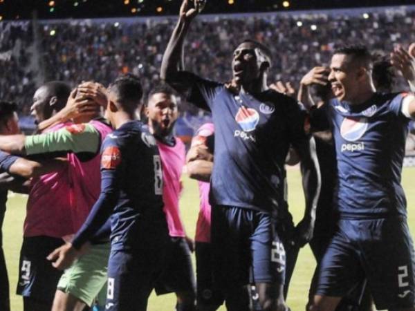 Motagua venció a Tauro 2 - 0 en el Estadio Nacional con goles de Roberto Moreira y Kevin López. (Global 3 - 2). Foto: Twitter