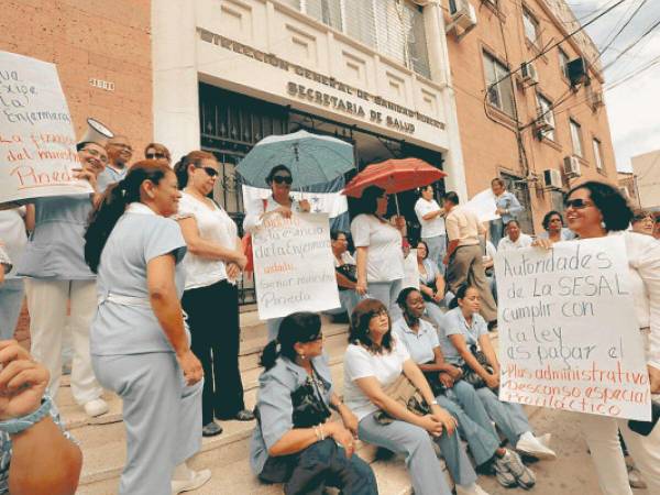 A los empleados de Salud se les adeuda el salario de enero.