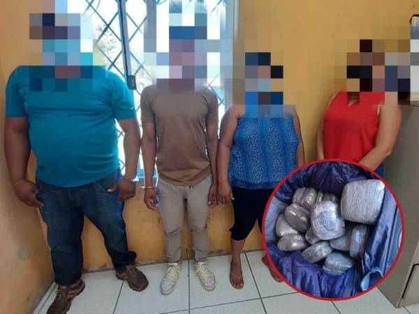 La droga era trasladada en maletas y mochilas que pertenecían a los sospechosos.