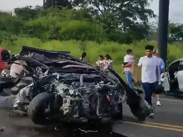 Triple colisión deja un muerto y varios heridos en Choluteca