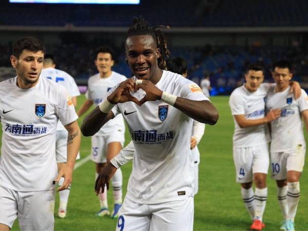 Román Rubilio Castillo vive un gran momento en China.