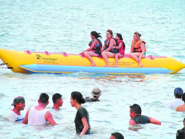 En octubre se movería un millón de turistas, según Emilio Silvestri.