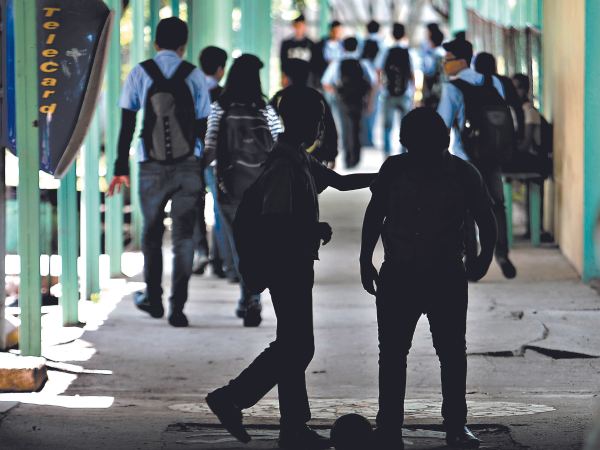 Lo que se busca es incrementar el número de hondureños con su educación media finalizada.