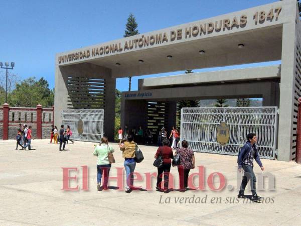 Con una inversión de 38 millones de lempiras, la máxima casa de estudios comenzó con la edificación de un comedor universitario.