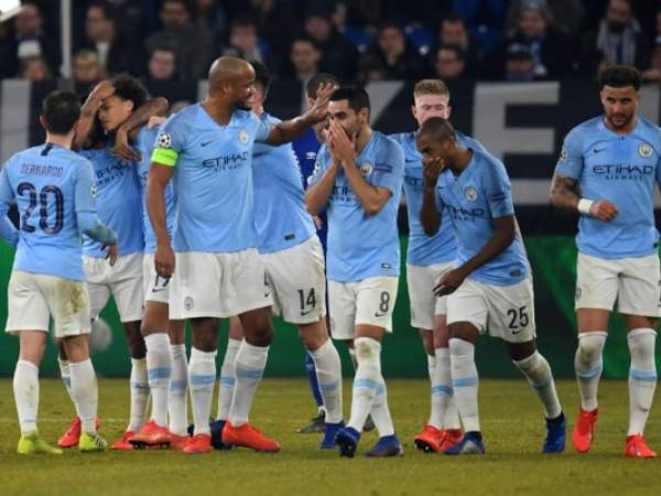 Los de Pep Guardiola tuvieron que sufrir para sacar la victoria ante un Schalke que no será nada fácil para la vuelta en el Etihad Stadium. Foto / AFP