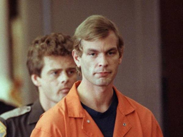 Jeffrey Dahmer, el ‘Monstruo de Milwaukee’, fue un asesino serial y caníbal que mató a 17 personas.