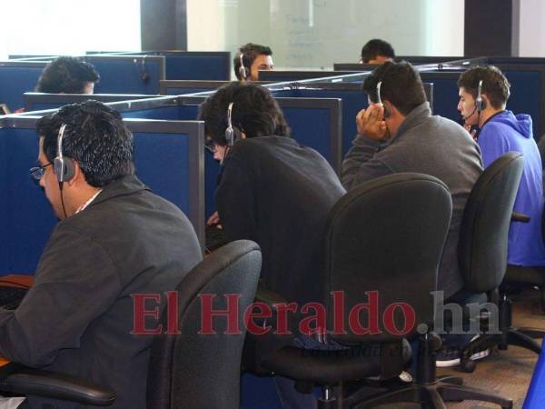 En los call centers y sector turismo están las empresas que más trabajadores por hora tienen contratados..