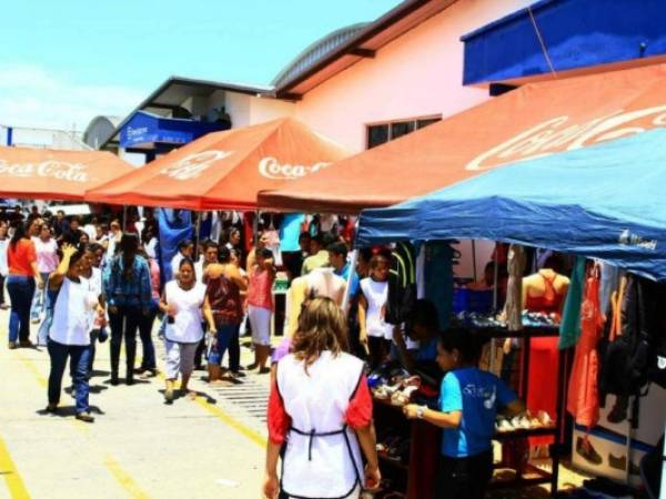 En la temporada de verano de 2018 se generaron 5,150 nuevos puestos, es decir, que para este año creció en unos 350 nuevos empleos temporales. Foto: EL HERALDO